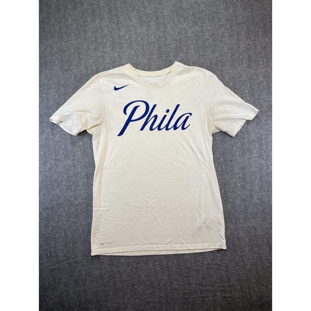 Nike Men’s Philadelphia 76er’s Dri Fit T-Shirt-Medium/NBA/Off White/Athletic Cut